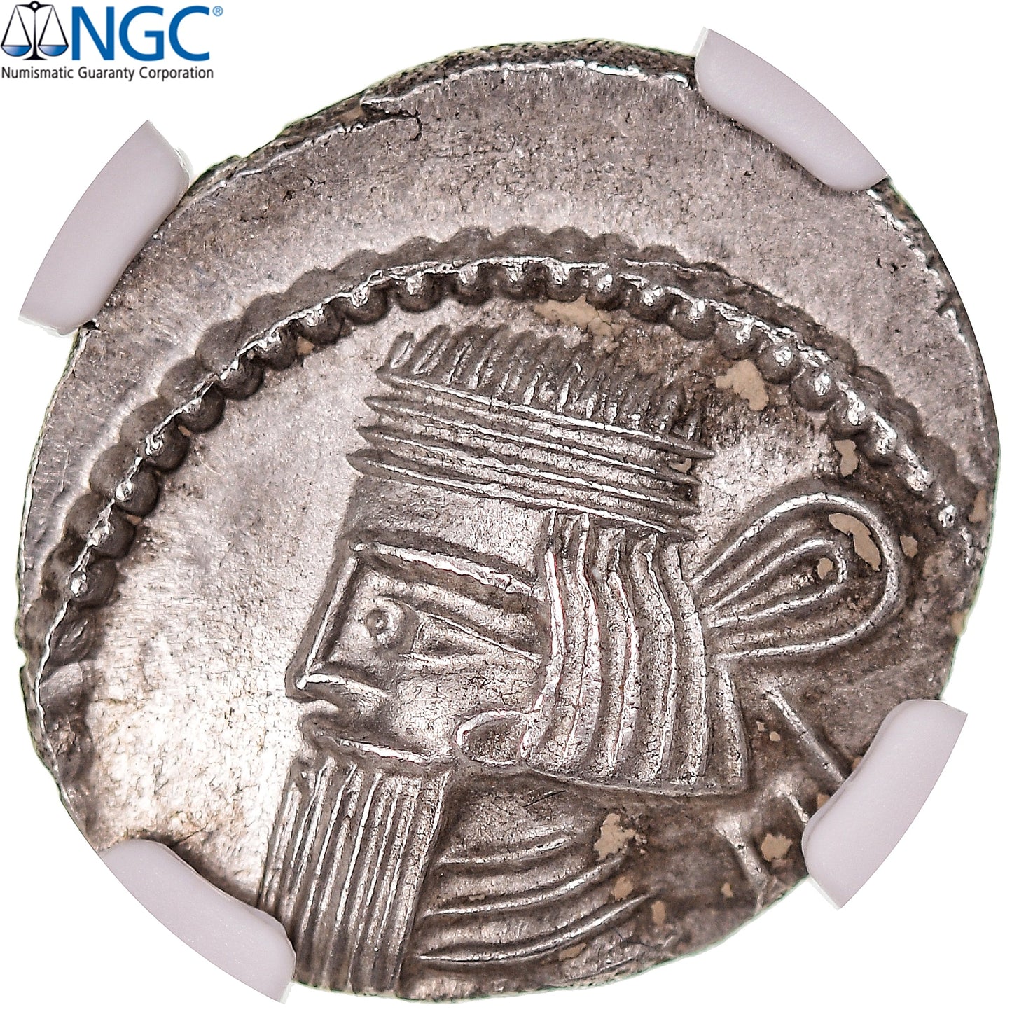 Mince,
Parthia (království),
Artabanos IV